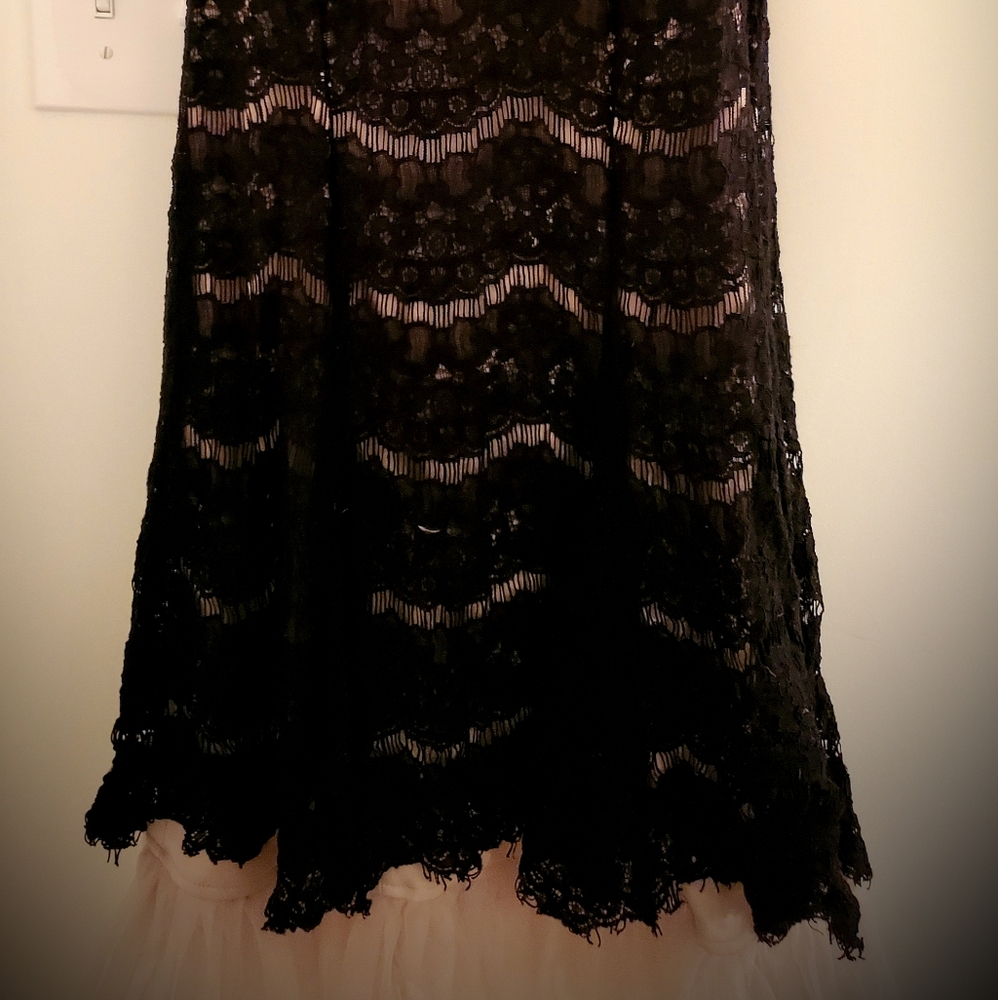 Dress - Picture 5 of 5